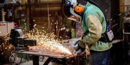 3m versaflo – zastosowanie do szlifowania metalu
