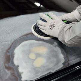 Dokładne szlifowanie powierzchni i krawędzi zewn. 3M™ Cubitron™ II materiałami ściernymi