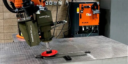 Szlifowanie spawów ramieniem robotycznym
