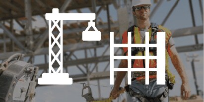 Szkolenia z pracy na wysokości w budownictwie: użycie ŚOI, systemów zabezpieczenia przed upadkiem, punktów kotwiczących, sprzętu dostępowego oraz procedur ewakuacyjnych.
