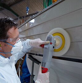 Polishing, regeneration of coatings on gel coat surfaces