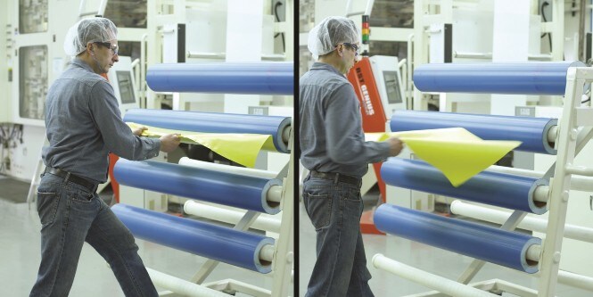 Zdjęcia pokazujące taśmę 3M Cushion-Mount z serii Pro łatwo zdejmowaną z tulei